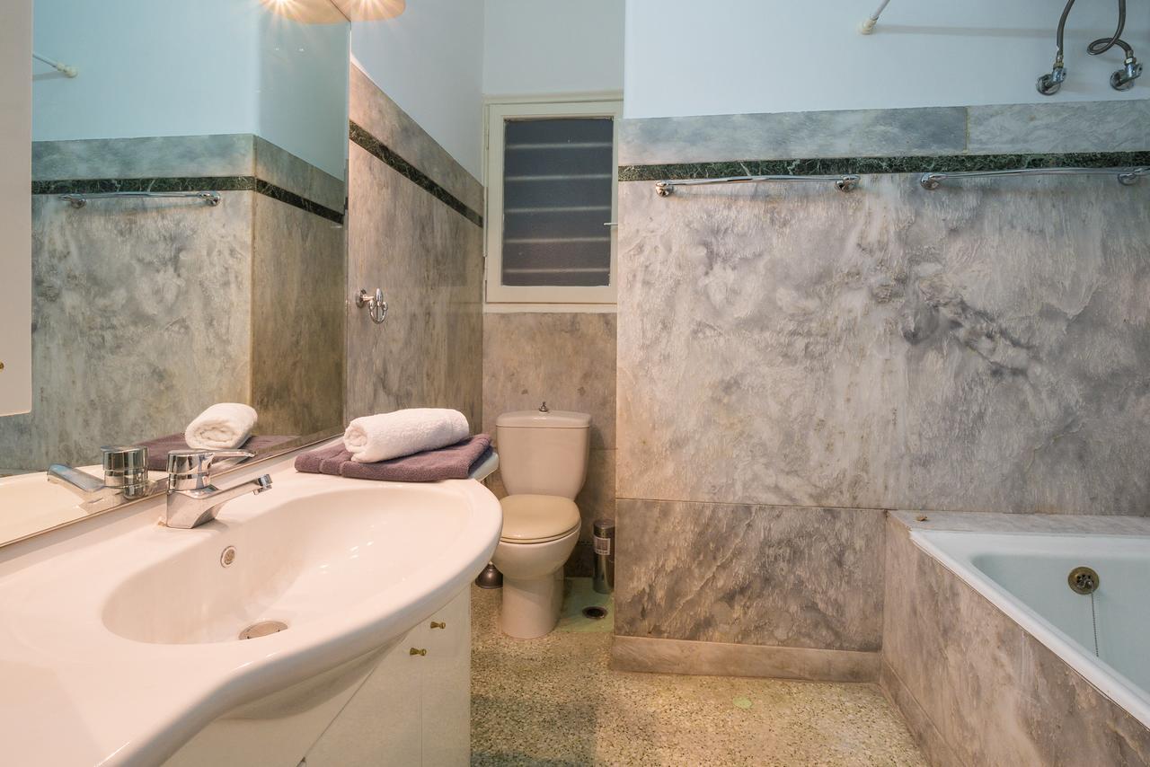 Capricorn - Luxurious Apartment In Kolonaki Atenas Exterior foto