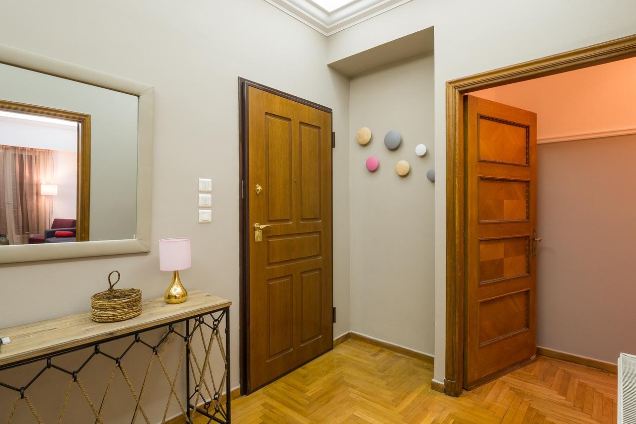 Capricorn - Luxurious Apartment In Kolonaki Atenas Exterior foto